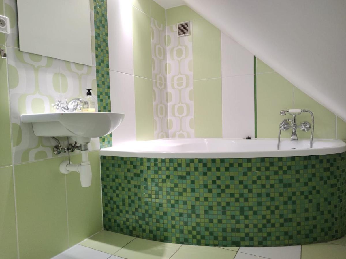 U Letiste Apartment Knezeves  ภายนอก รูปภาพ