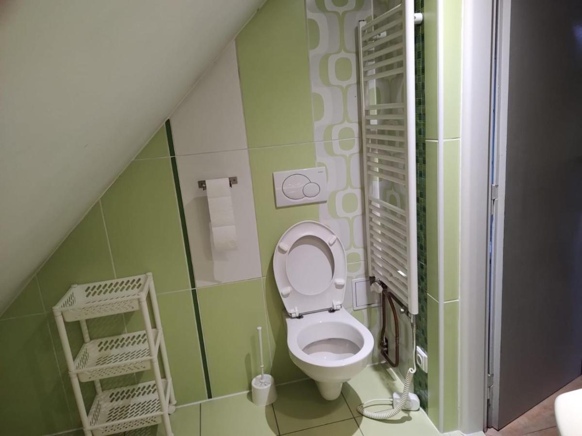 U Letiste Apartment Knezeves  ภายนอก รูปภาพ